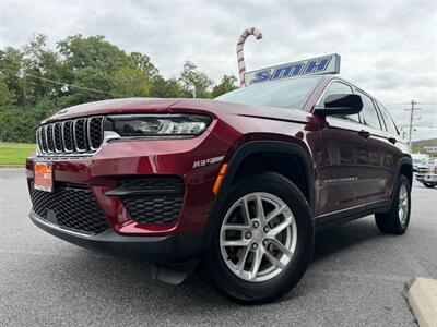 2023 Jeep Grand Cherokee Laredo   - Photo 4 - Frederick, MD 21702