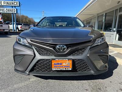 2020 Toyota Camry SE   - Photo 6 - Frederick, MD 21702