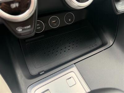 2022 Genesis G70 2.0T - Photo 18 - Frederick, MD 21702