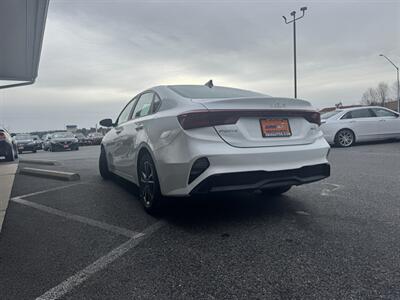 2022 Kia Forte LXS - Photo 5 - Frederick, MD 21702