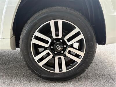2014 Toyota 4Runner Limited   - Photo 43 - Frederick, MD 21702