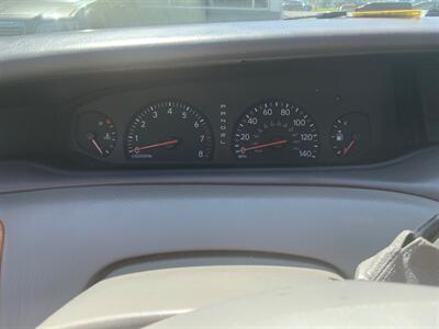 2004 Toyota Avalon XL   - Photo 12 - Frederick, MD 21702