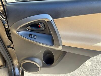 2009 Toyota RAV4   - Photo 26 - Frederick, MD 21702