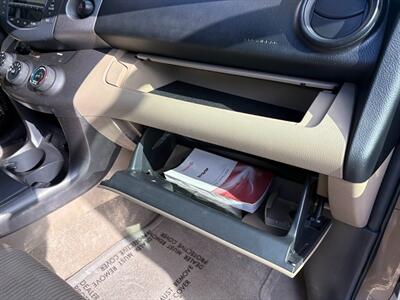 2009 Toyota RAV4   - Photo 44 - Frederick, MD 21702
