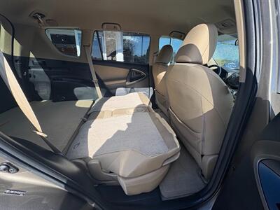 2009 Toyota RAV4   - Photo 7 - Frederick, MD 21702