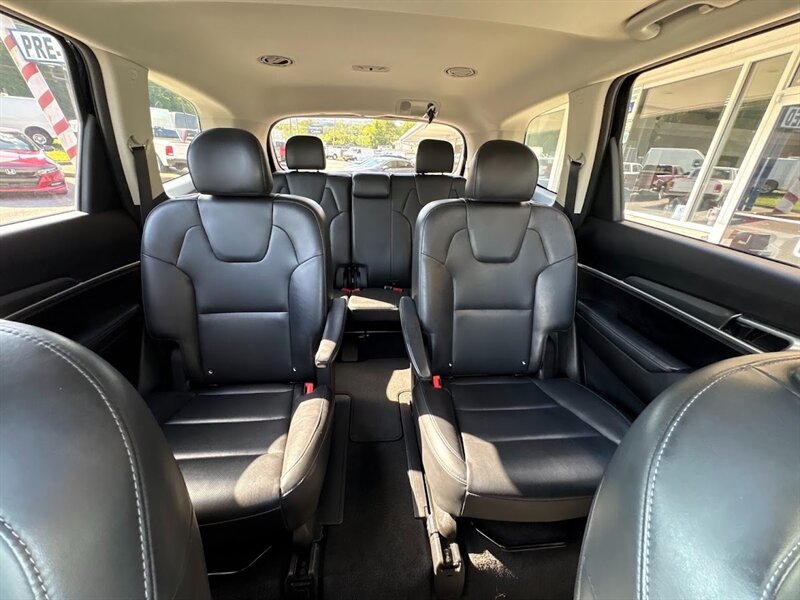 2020 Kia Telluride S photo 56