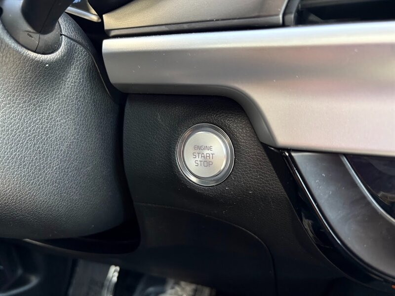 2020 Kia Telluride S photo 18