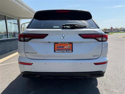 2022 Mitsubishi Outlander ES   - Photo 16 - Frederick, MD 21702