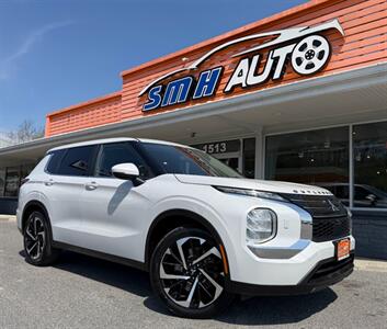 2022 Mitsubishi Outlander ES   - Photo 1 - Frederick, MD 21702