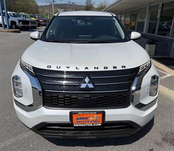 2022 Mitsubishi Outlander ES   - Photo 10 - Frederick, MD 21702