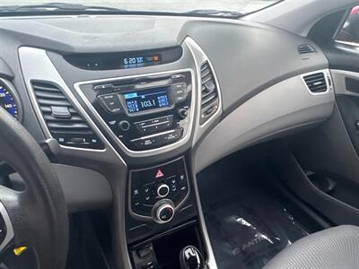 2016 Hyundai ELANTRA SE - Photo 8 - Frederick, MD 21702