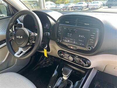 2022 Kia Soul LX   - Photo 21 - Frederick, MD 21702