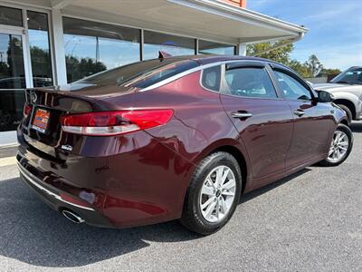 2017 Kia Optima LX   - Photo 37 - Frederick, MD 21702