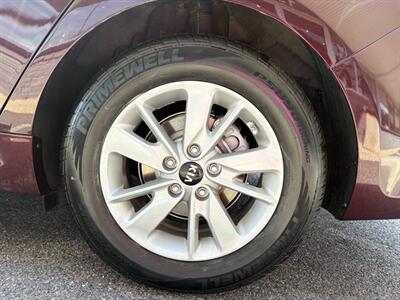 2017 Kia Optima LX   - Photo 42 - Frederick, MD 21702