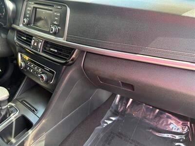 2017 Kia Optima LX   - Photo 34 - Frederick, MD 21702