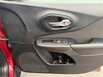 2017 Jeep Cherokee Latitude   - Photo 38 - Frederick, MD 21702