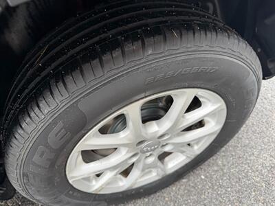 2017 Jeep Cherokee Latitude   - Photo 32 - Frederick, MD 21702