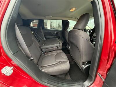 2017 Jeep Cherokee Latitude   - Photo 24 - Frederick, MD 21702