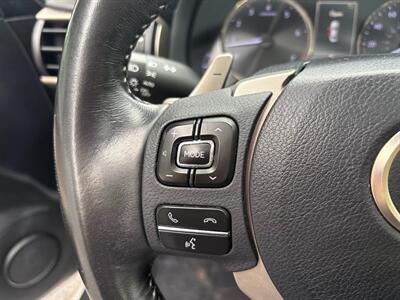 2017 Lexus IS 300   - Photo 19 - Frederick, MD 21702