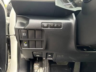 2017 Lexus IS 300   - Photo 57 - Frederick, MD 21702