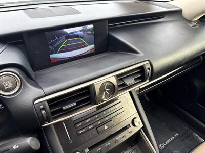 2017 Lexus IS 300   - Photo 58 - Frederick, MD 21702