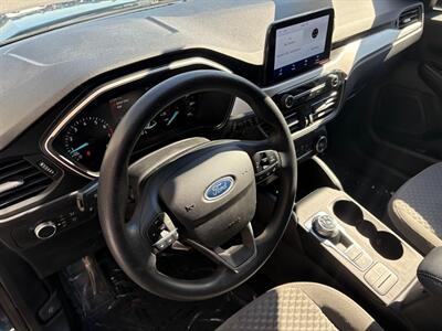 2020 Ford Escape SE   - Photo 2 - Frederick, MD 21702