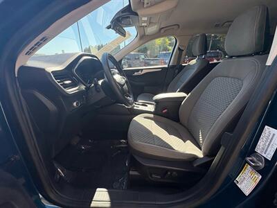 2020 Ford Escape SE   - Photo 4 - Frederick, MD 21702
