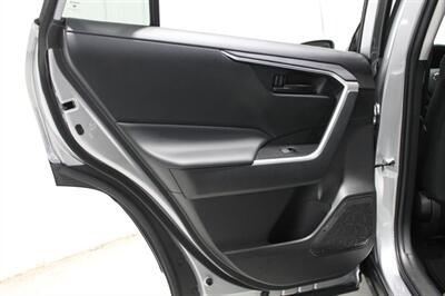 2025 Toyota RAV4 LE - Photo 16 - Magnolia, AR 71753