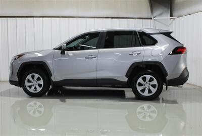 2025 Toyota RAV4 LE - Photo 5 - Magnolia, AR 71753