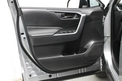 2025 Toyota RAV4 LE - Photo 14 - Magnolia, AR 71753