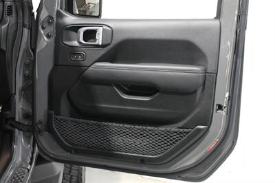 2021 Jeep Gladiator Overland   - Photo 10 - Magnolia, AR 71753