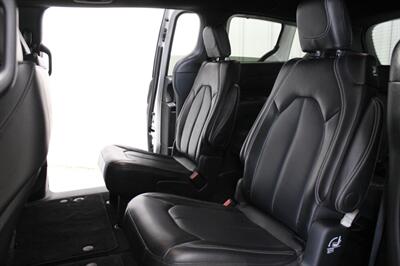 2025 Chrysler Pacifica Select   - Photo 27 - Magnolia, AR 71753