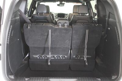 2025 Chrysler Pacifica Select   - Photo 10 - Magnolia, AR 71753