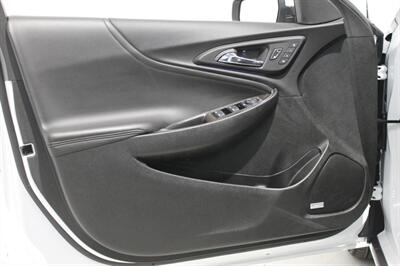 2023 Chevrolet Malibu LT   - Photo 19 - Magnolia, AR 71753
