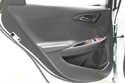 2023 Chevrolet Malibu LT   - Photo 21 - Magnolia, AR 71753