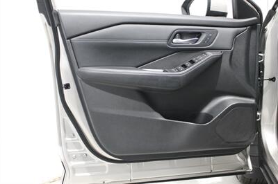 2025 Nissan Rogue SL   - Photo 13 - Magnolia, AR 71753