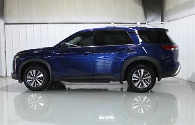 2025 Nissan Pathfinder SL - Photo 3 - Magnolia, AR 71753