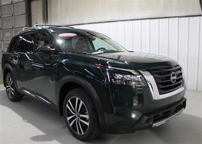 2025 Nissan Pathfinder Platinum - Photo 2 - Magnolia, AR 71753