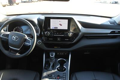2025 Toyota Highlander XLE   - Photo 11 - Magnolia, AR 71753