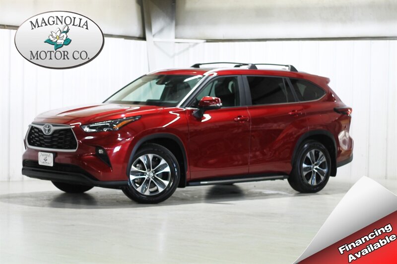 2025 Toyota Highlander XLE   - Photo 1 - Magnolia, AR 71753