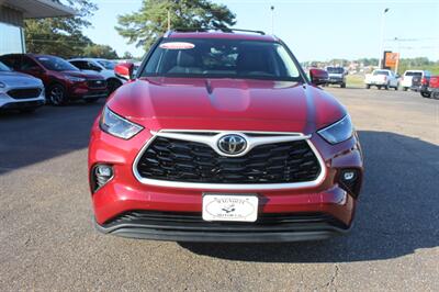 2025 Toyota Highlander XLE   - Photo 3 - Magnolia, AR 71753