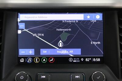 2023 GMC Acadia SLT   - Photo 13 - Magnolia, AR 71753