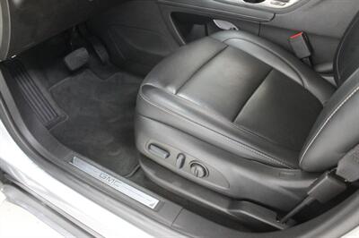 2023 GMC Acadia SLT   - Photo 21 - Magnolia, AR 71753