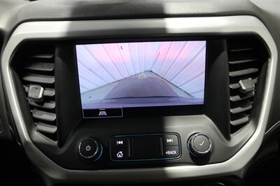 2023 GMC Acadia SLT   - Photo 15 - Magnolia, AR 71753