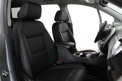 2023 GMC Acadia SLT   - Photo 24 - Magnolia, AR 71753
