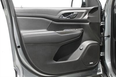 2023 GMC Acadia SLT   - Photo 20 - Magnolia, AR 71753