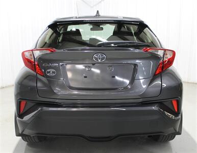 2021 Toyota C-HR XLE - Photo 8 - Magnolia, AR 71753
