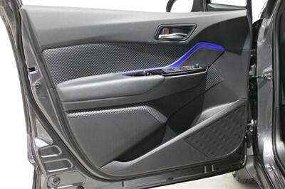 2021 Toyota C-HR XLE - Photo 14 - Magnolia, AR 71753