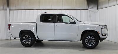 2025 Nissan Frontier SL   - Photo 2 - Magnolia, AR 71753