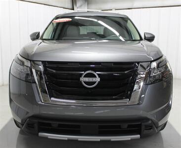 2025 Nissan Pathfinder SL - Photo 4 - Magnolia, AR 71753